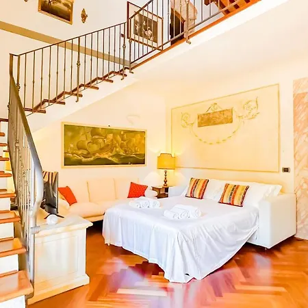 Machiavelli Superior House *